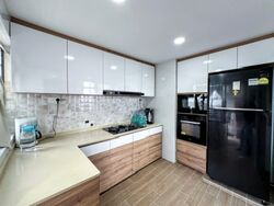 Grandeur 8 (D20), Condominium #558944761